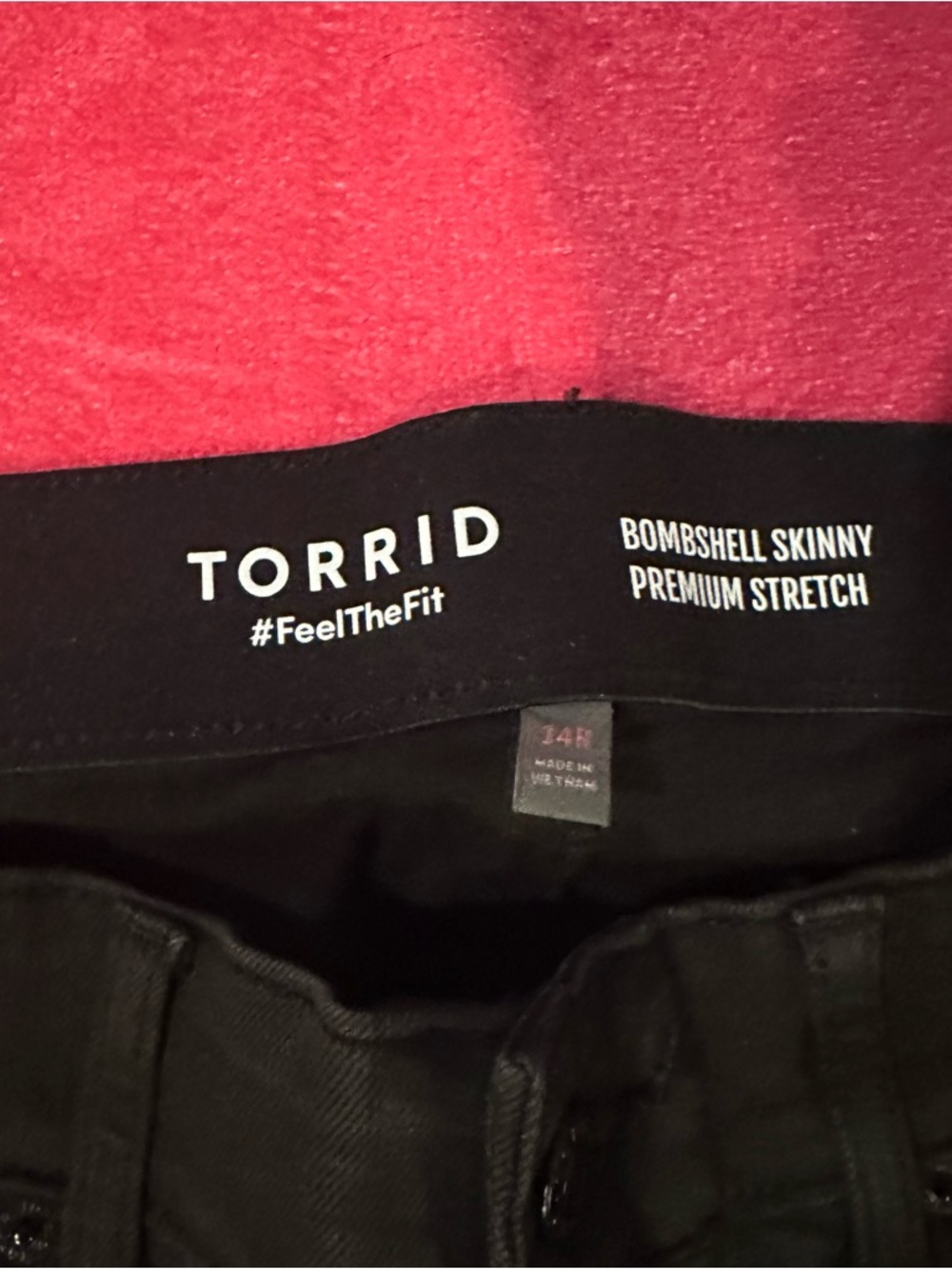 Torrid•black bombshell premium stretch skinnies - Picture 5 of 6